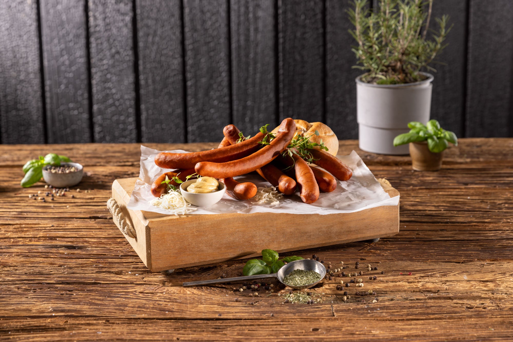 Lammkäsewürstel aus Österreich – herzhafte Würstel aus hochwertigem Lammfleisch mit feinem Käse