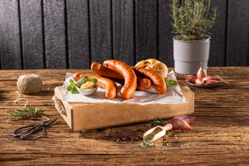 Lamm-Käsegrillwurst mit Emmentaler aus Österreich – saftige Grillwurst aus hochwertigem Lammfleisch mit feinem Emmentaler